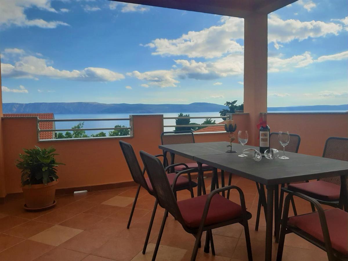 Cozy Apartments With Sea View Novi Vinodolski Exteriör bild