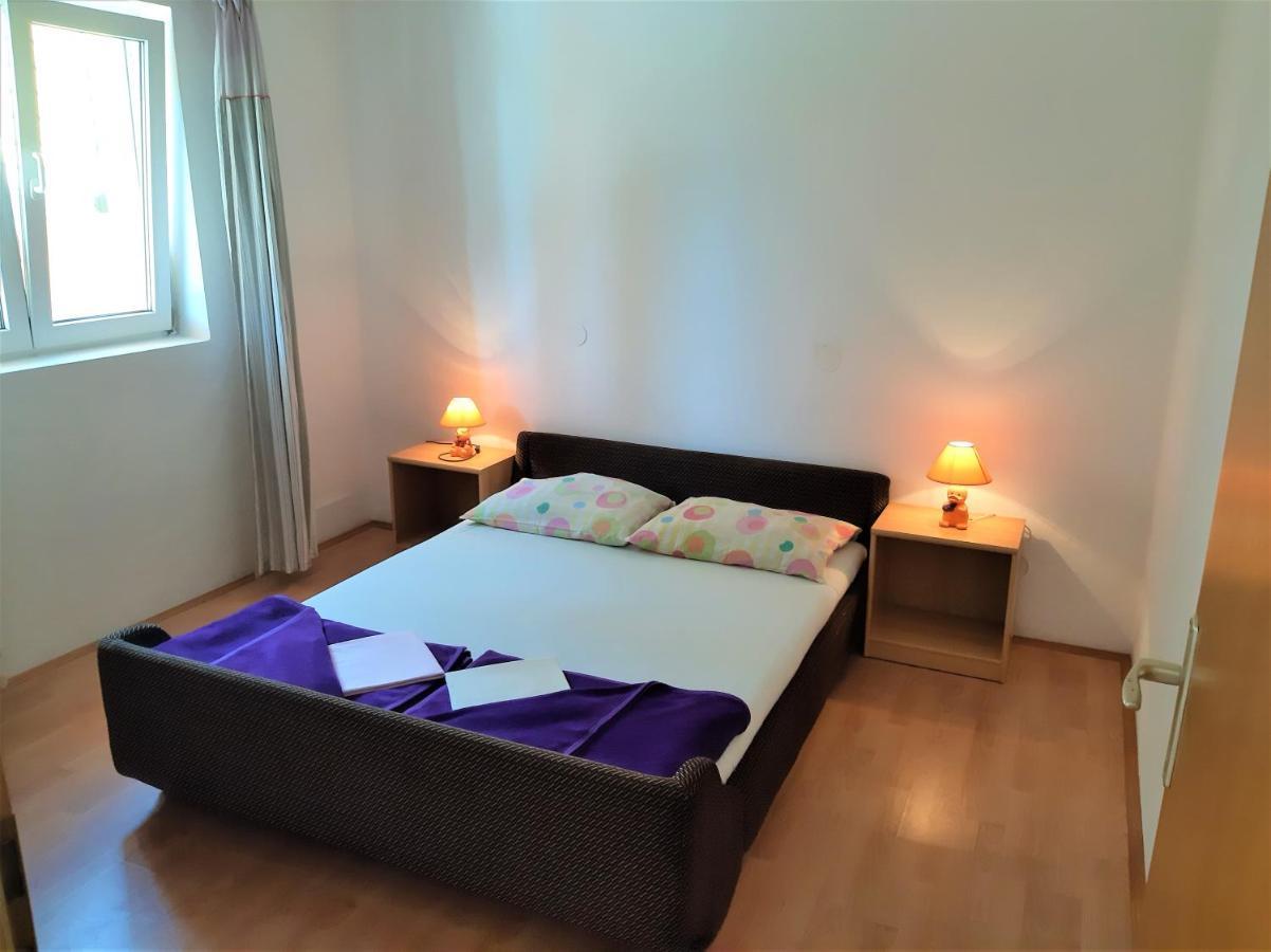 Cozy Apartments With Sea View Novi Vinodolski Exteriör bild